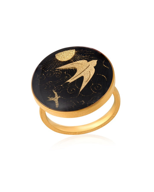 Ring, Afaq design made of 24 carat gold leaf, onyx and anti-allergic stainless steel